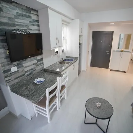 Glow Apartment *
